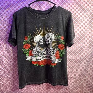 Pretty Rebellious Love Never Dies Skeleton T-Shirt Small Black Rose Graphic